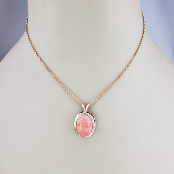 14 Karat Yellow Gold Cameo Pendant #16736 - Picture 7 of 8